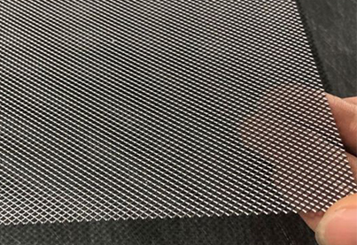 Expanded metal mesh for battery